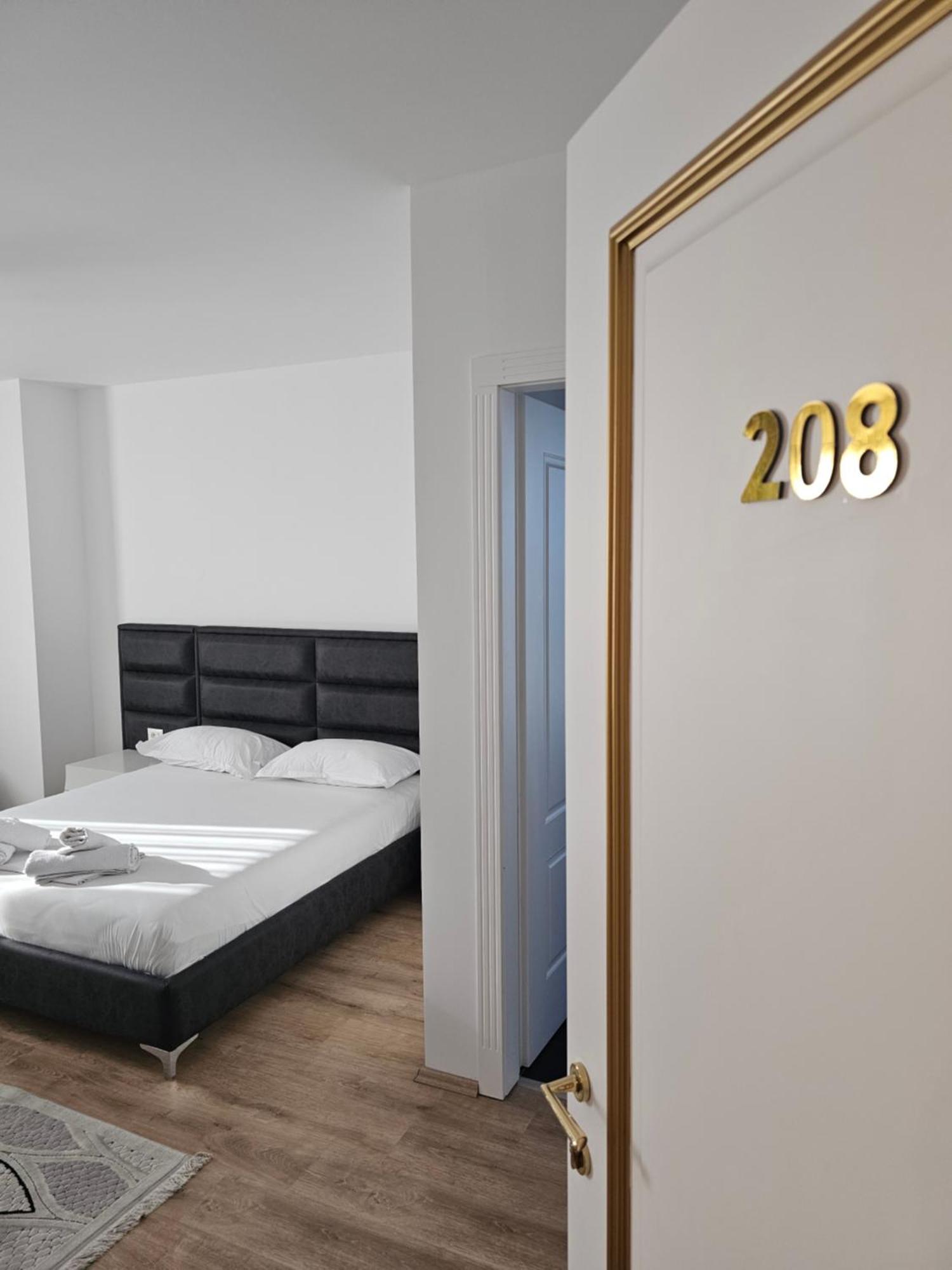 Hotel 3A Kashari Екстериор снимка
