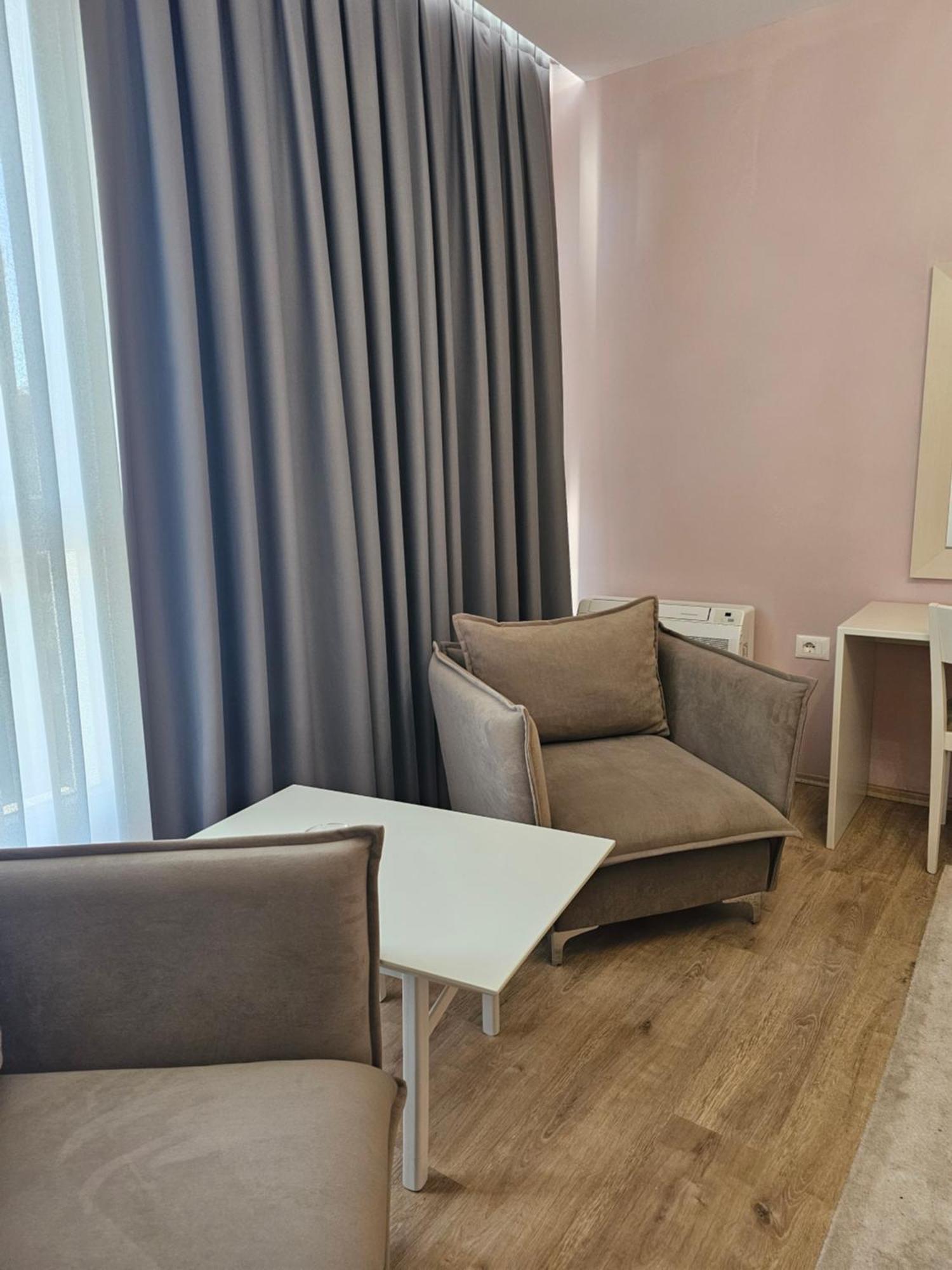 Hotel 3A Kashari Екстериор снимка